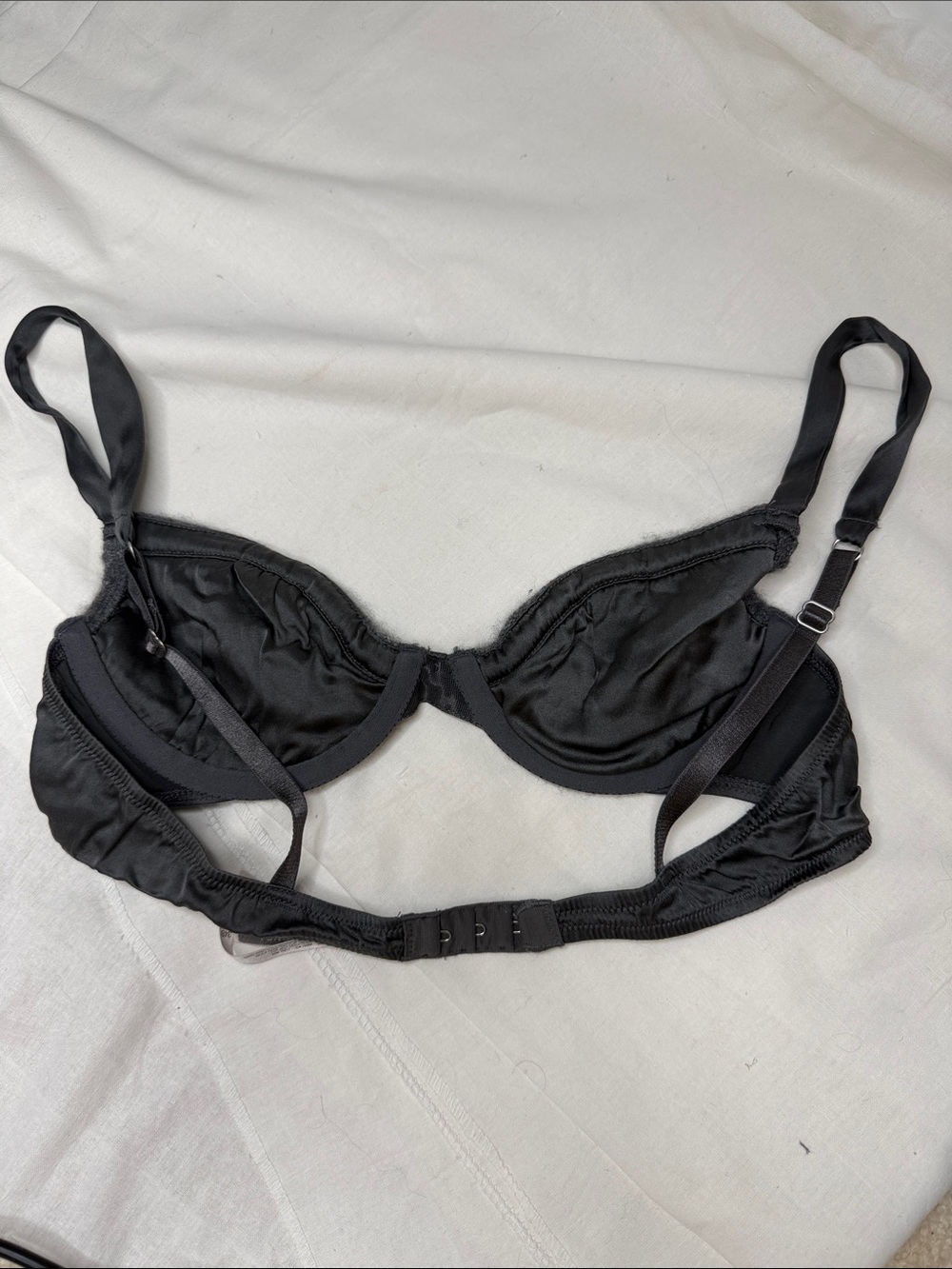 Victorias Secret ‘Luxury Blend’ Cashmere & Silk Bra Size 34B - Picture 3 of 4